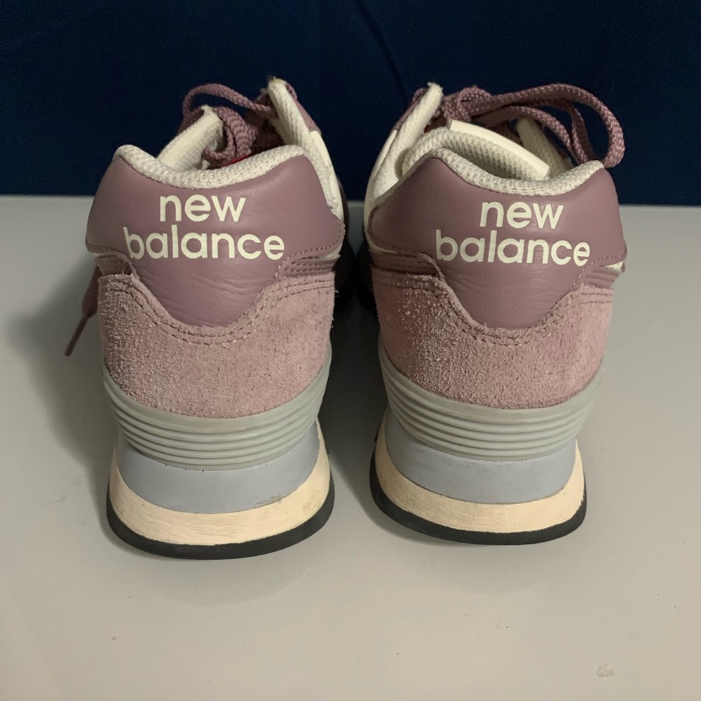 New Balance Women's Mauve and Cream Sneakers - Picture 2 of 9